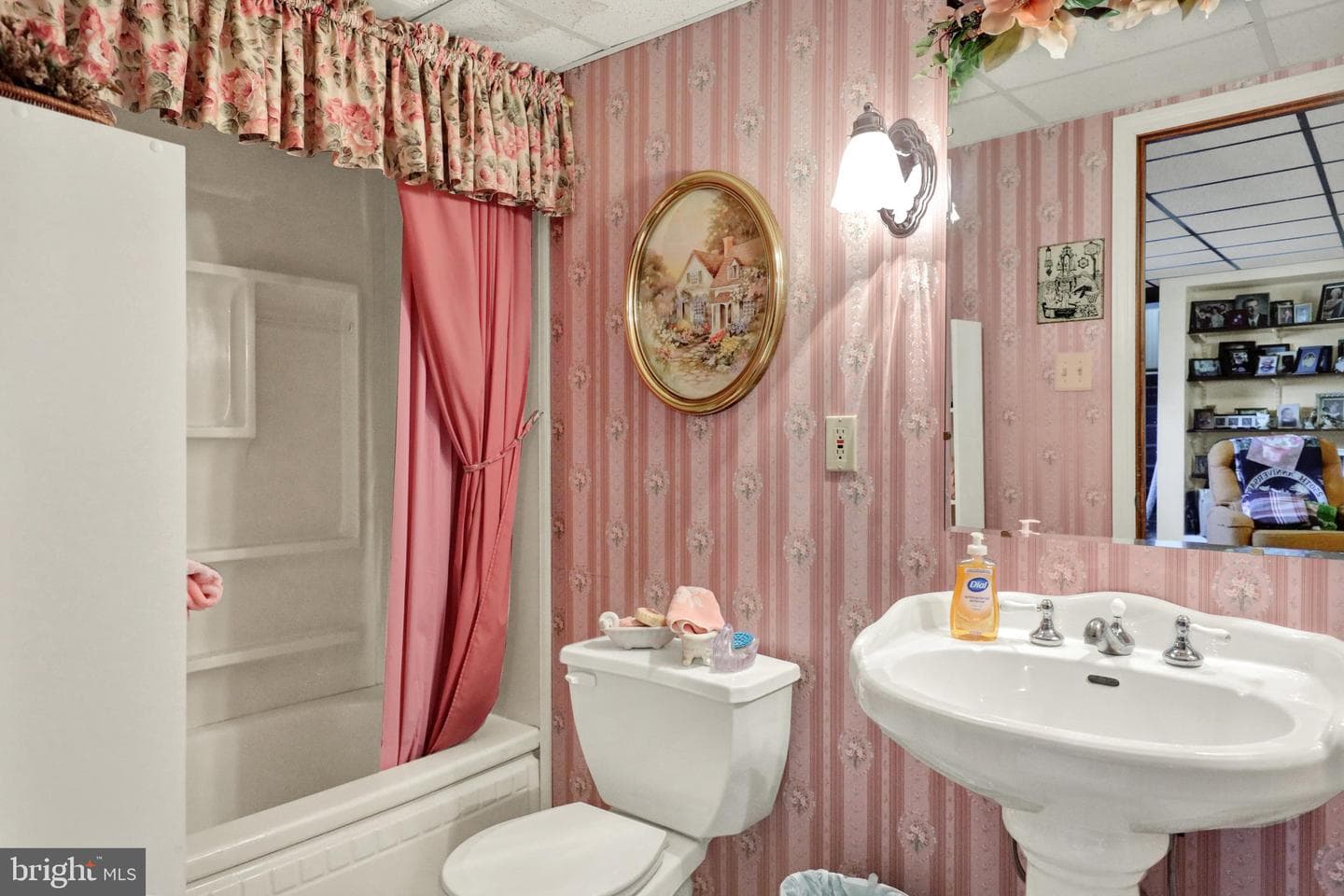 1221 Broadway Boulevard photo 30