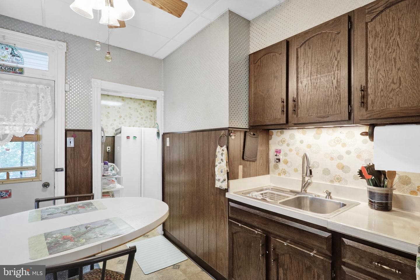 186 Clymer Street photo 11