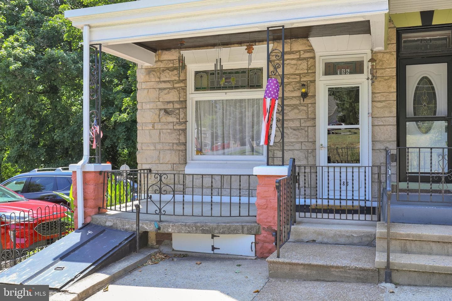 186 Clymer Street photo 5