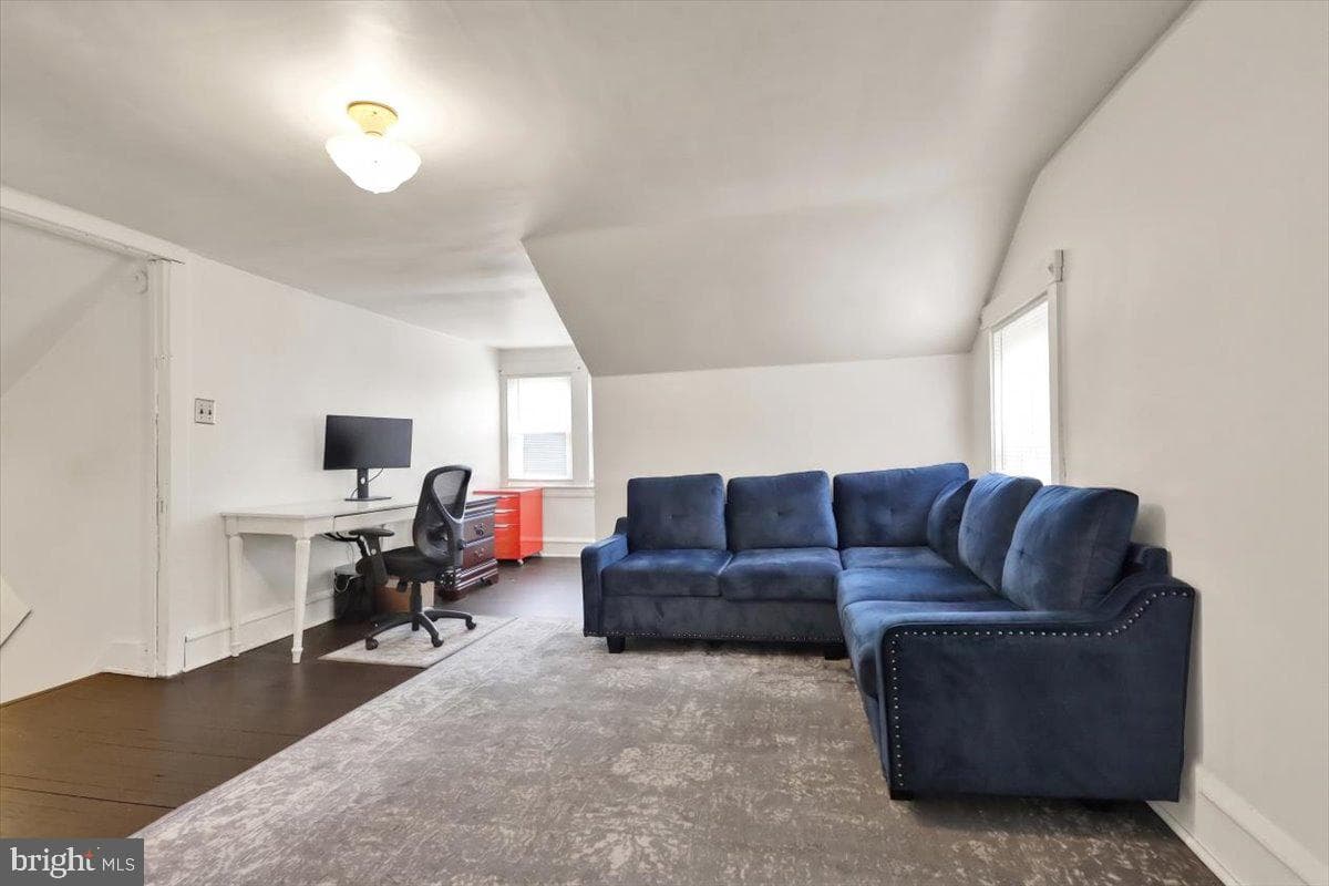 521 Gregg Street photo 22