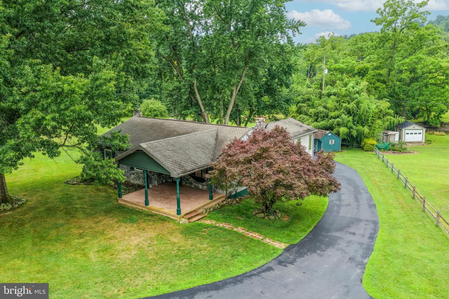 126 Lenape Road, Barto