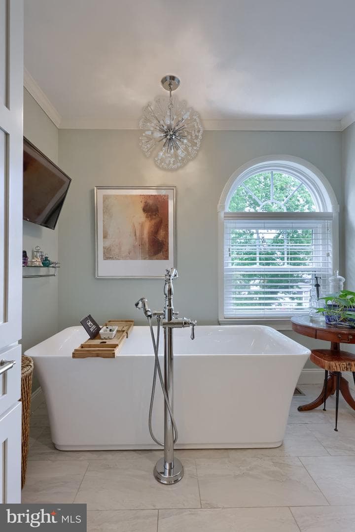 110 Park Place photo 47