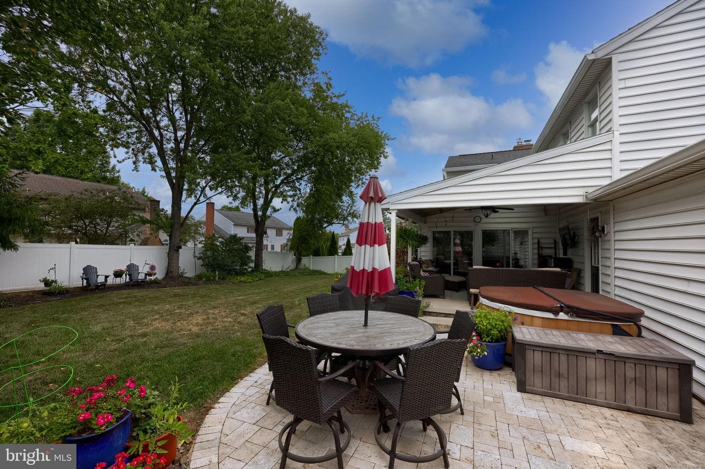 110 Park Place photo 60
