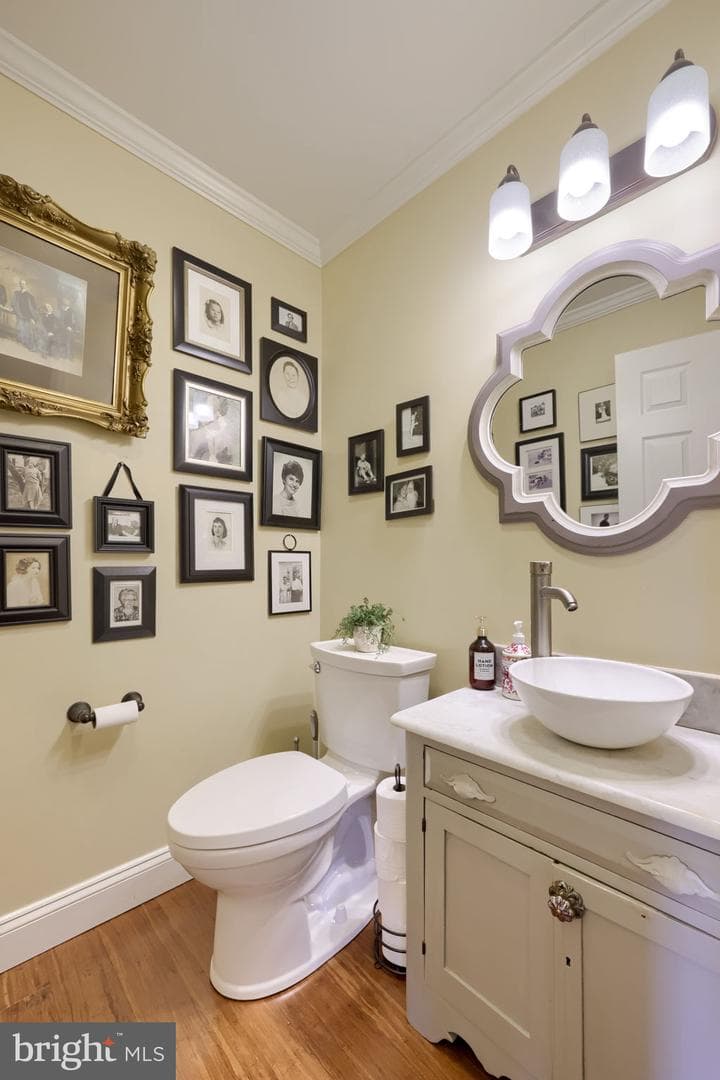 110 Park Place photo 8