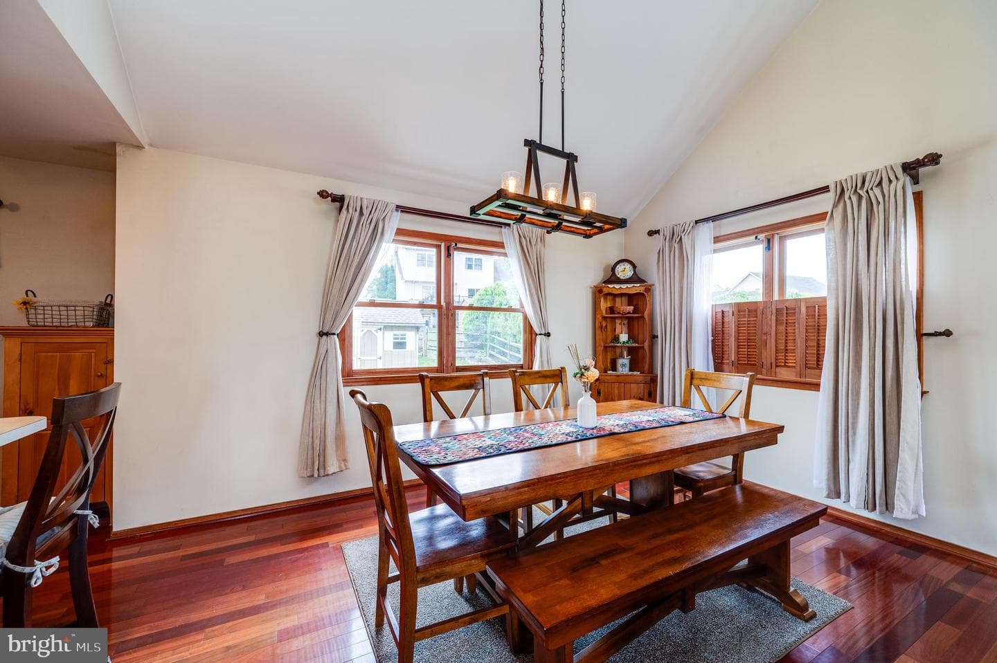 128 Hill Road photo 15