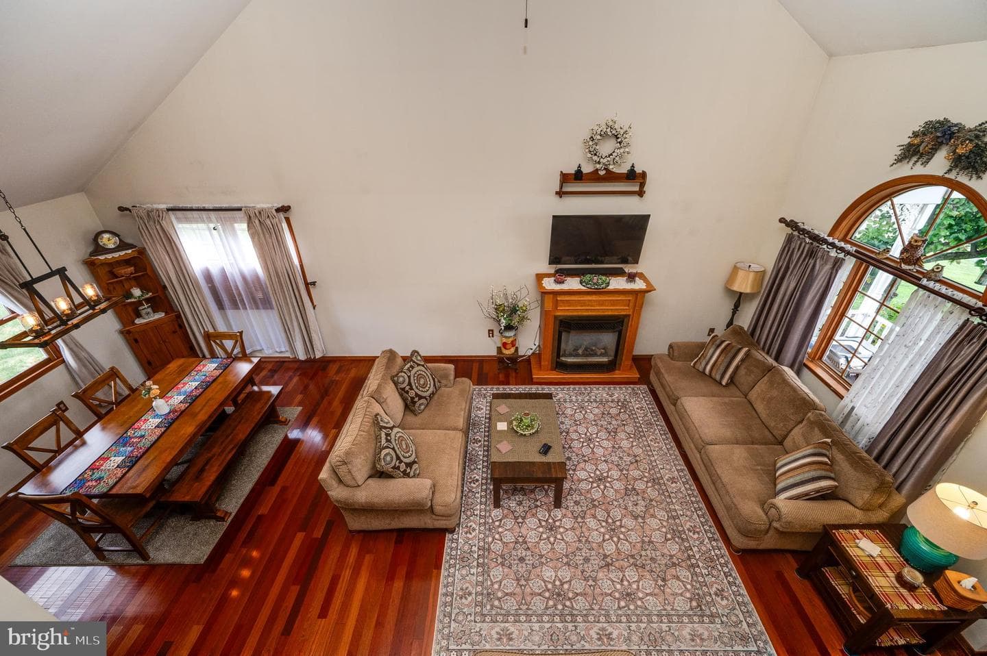 128 Hill Road photo 32