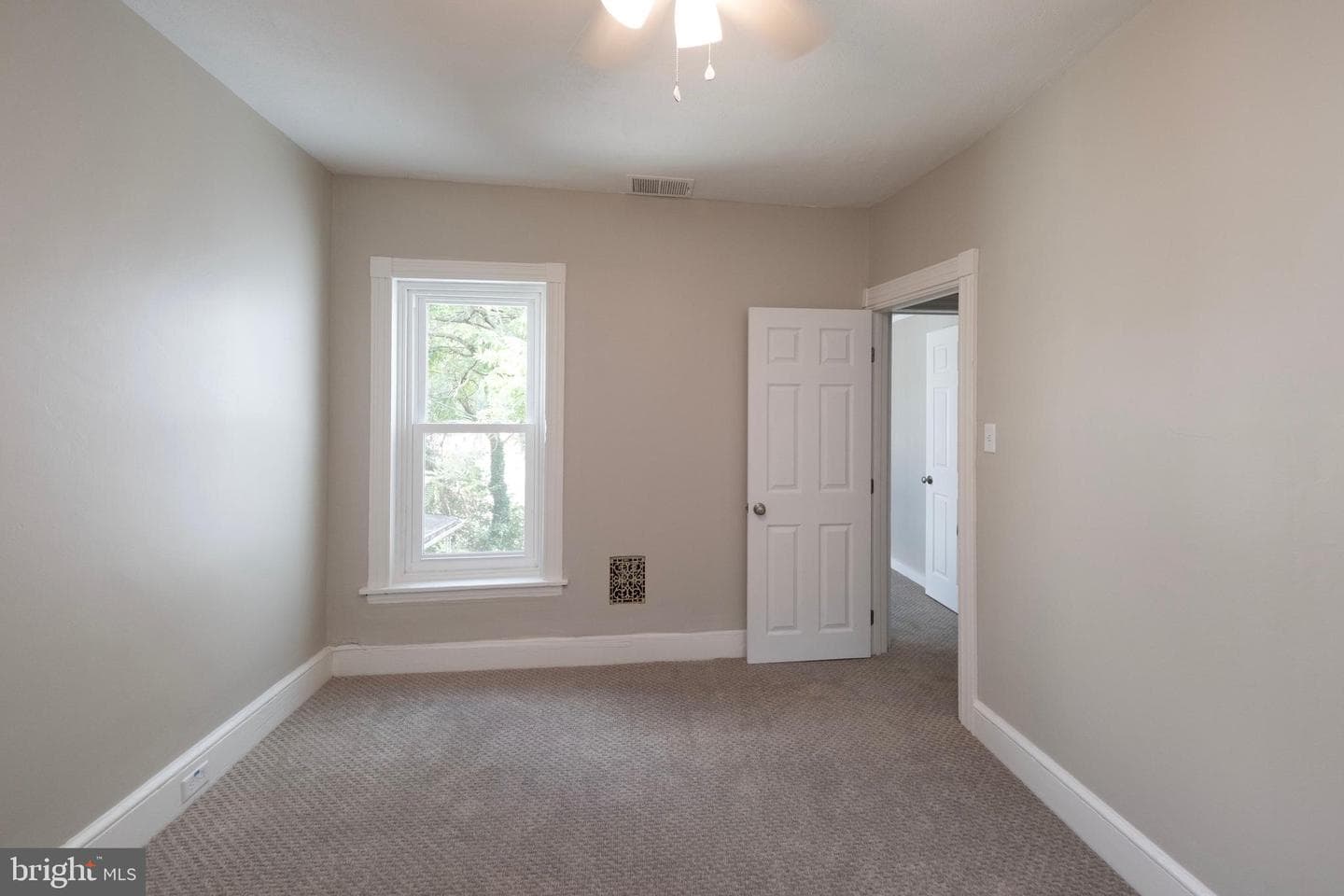 1643 Cotton Street photo 18