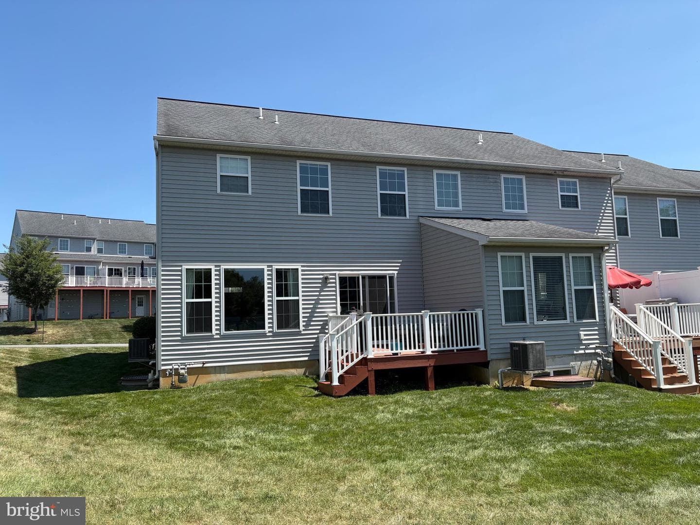 501 Heather Way photo 6