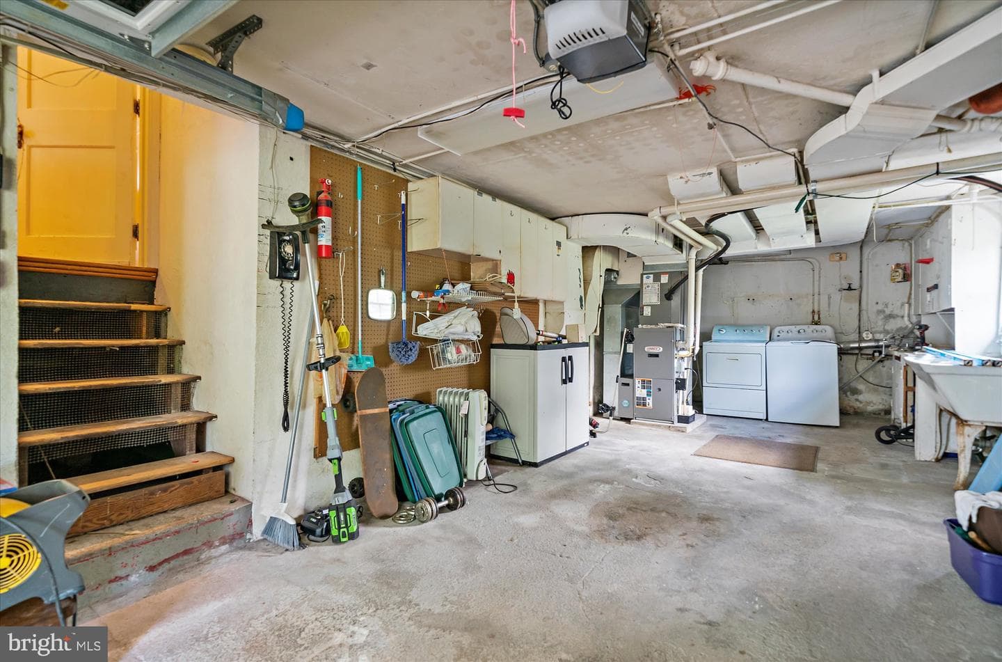 2709 Hollywood Court photo 23
