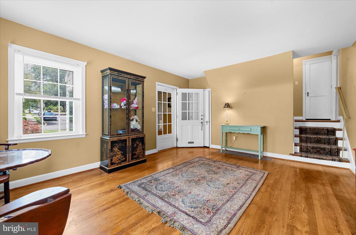2709 Hollywood Court photo 4