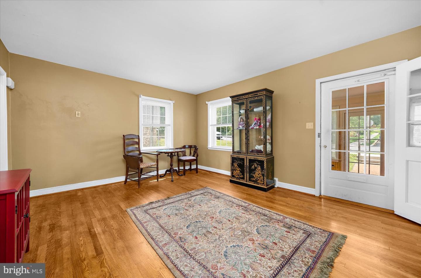 2709 Hollywood Court photo 5