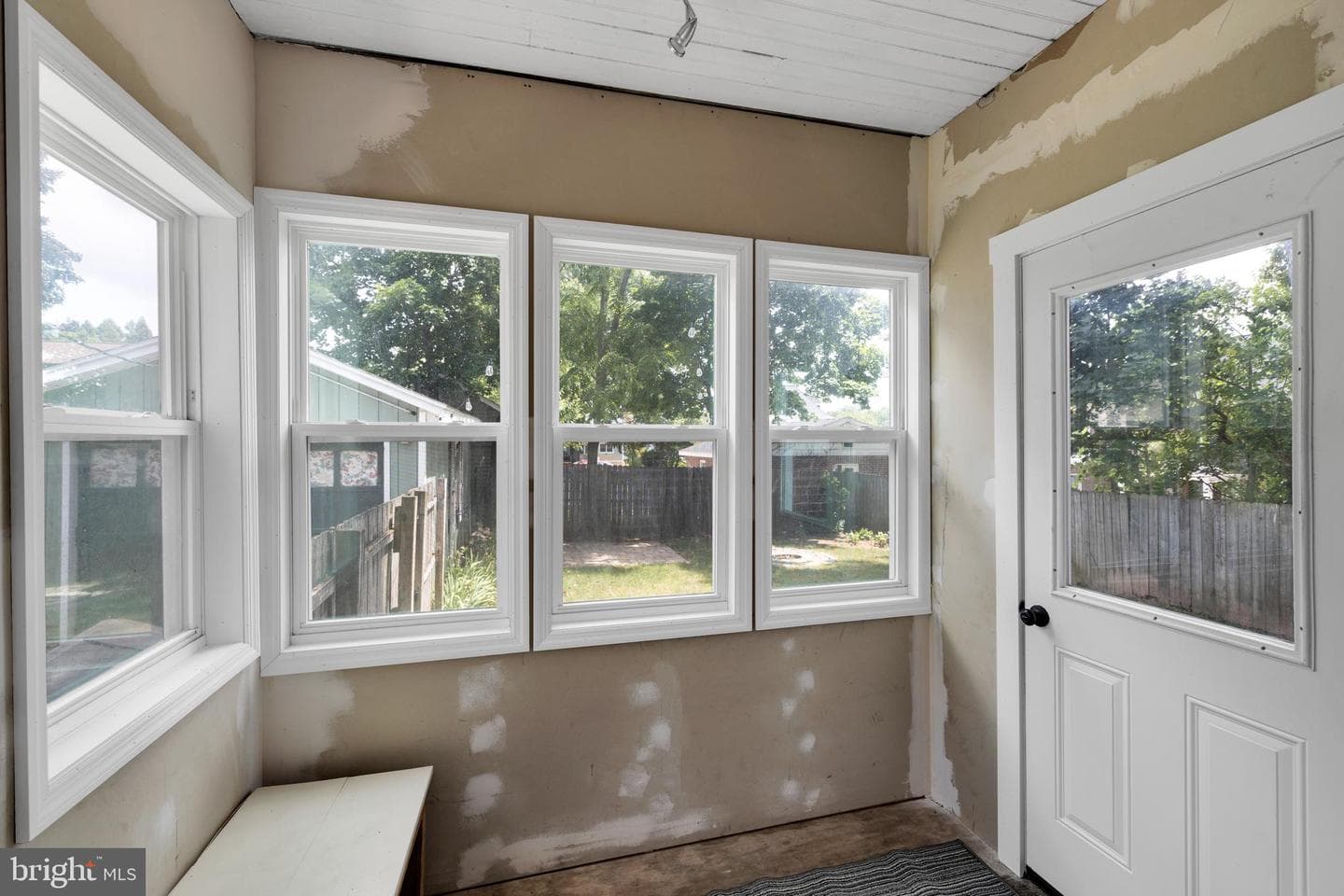 11 Laird Street photo 13