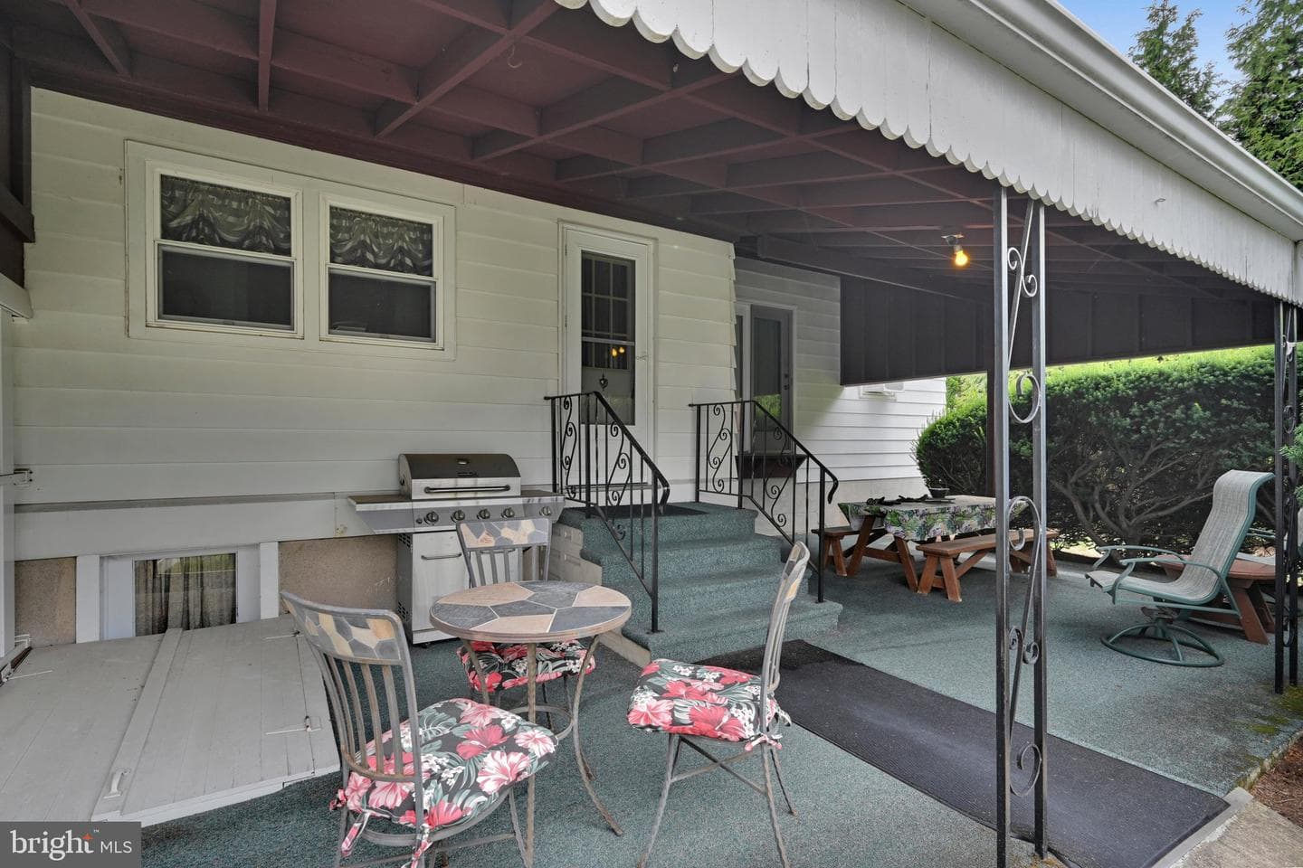 1629 New Holland Road photo 23