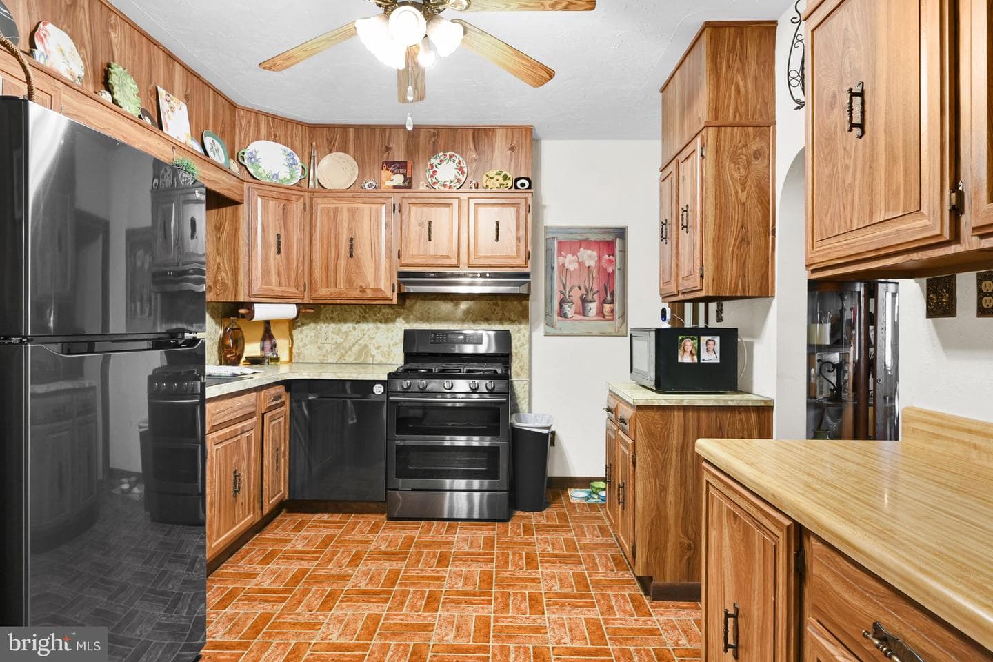 1629 New Holland Road photo 9