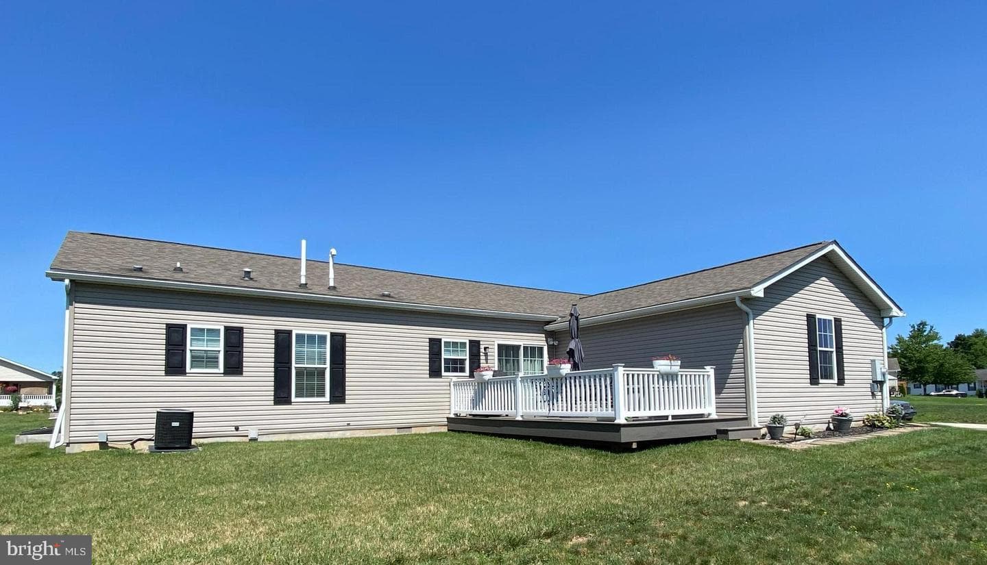 47 Daphne Court photo 19