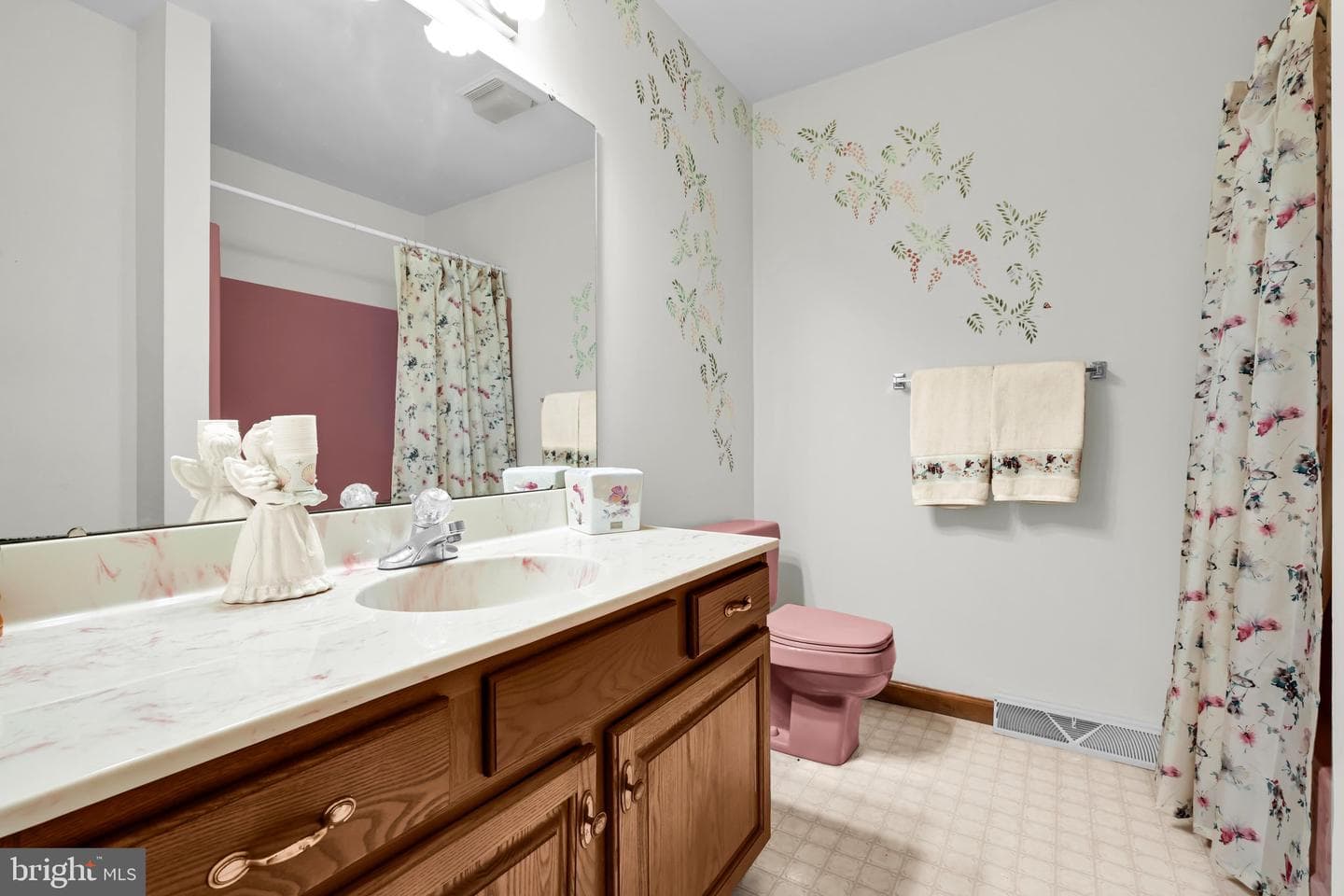 5057 Valley View Road photo 24