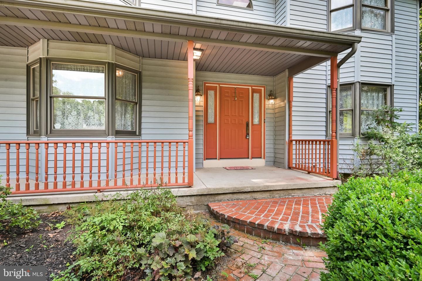 5057 Valley View Road photo 4