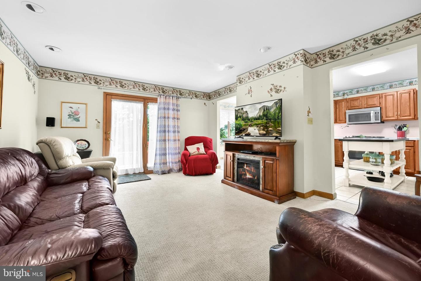 5057 Valley View Road photo 9