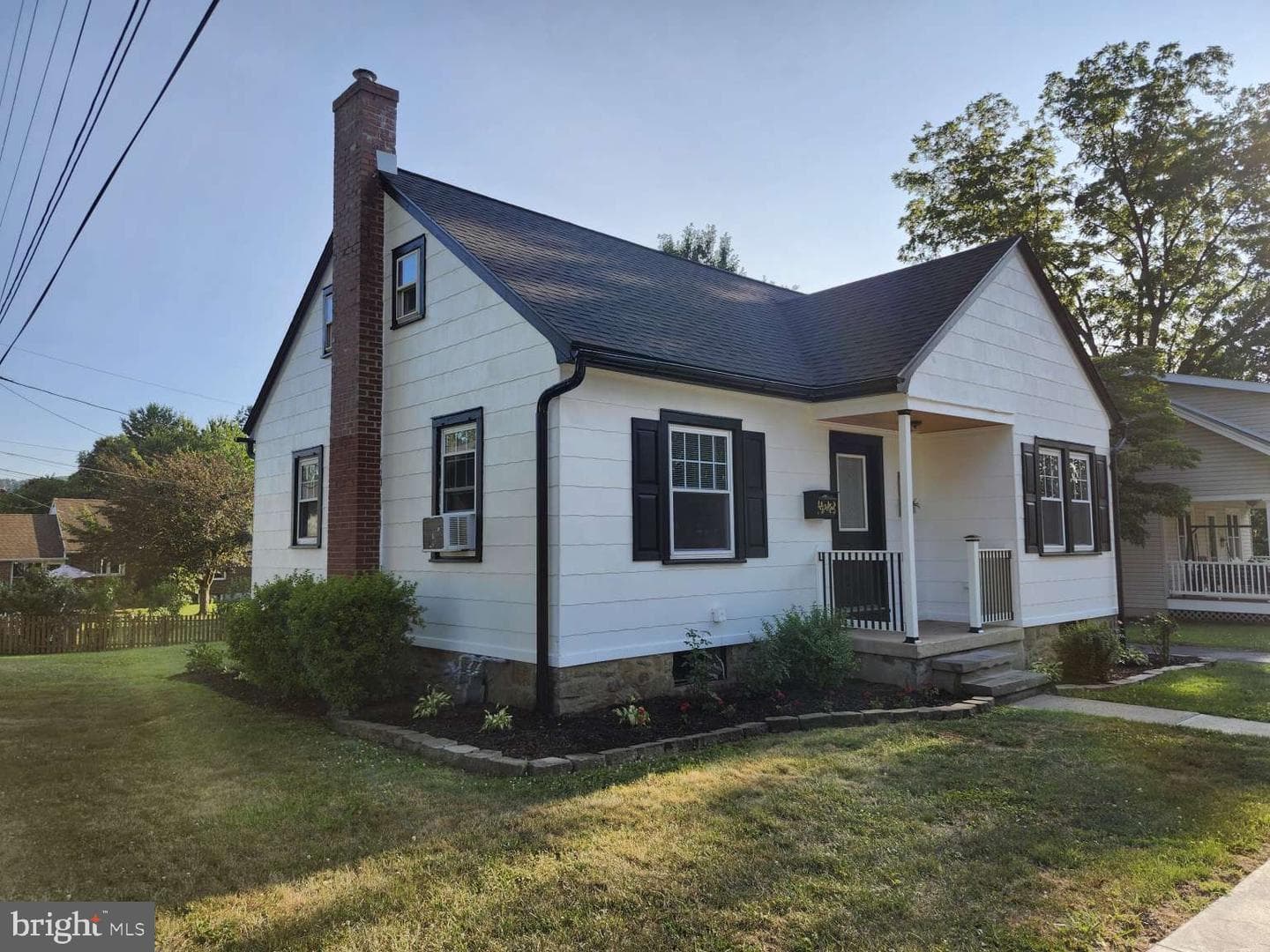 136 E Gaul Street photo 1