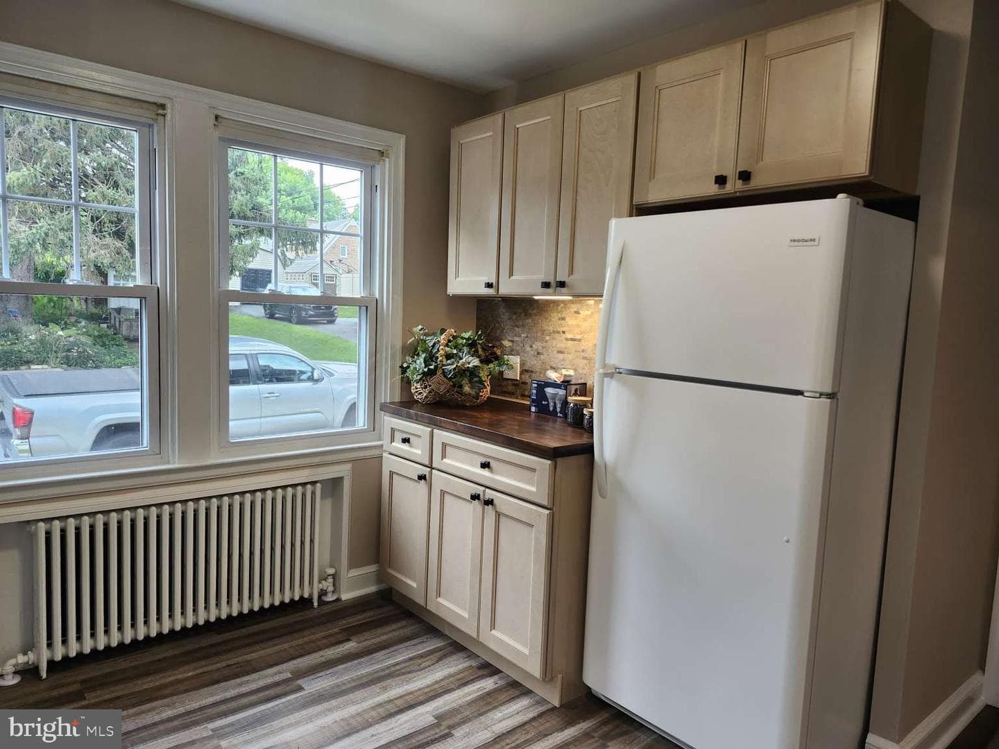 136 E Gaul Street photo 6