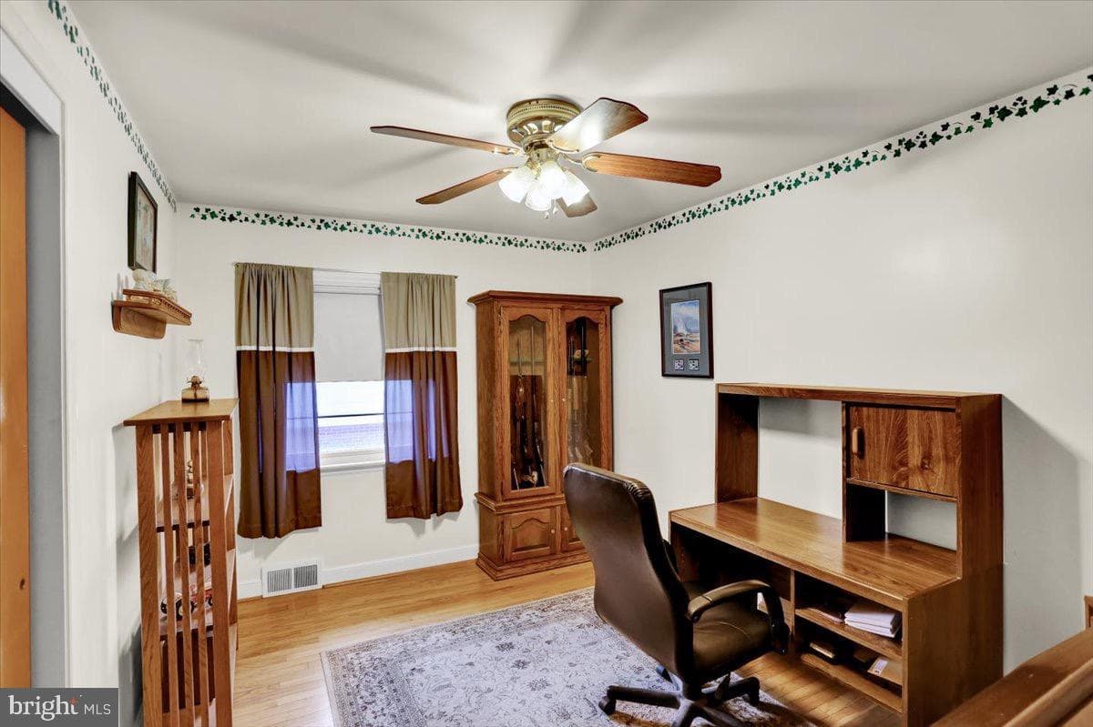 805 Jerome Place photo 23