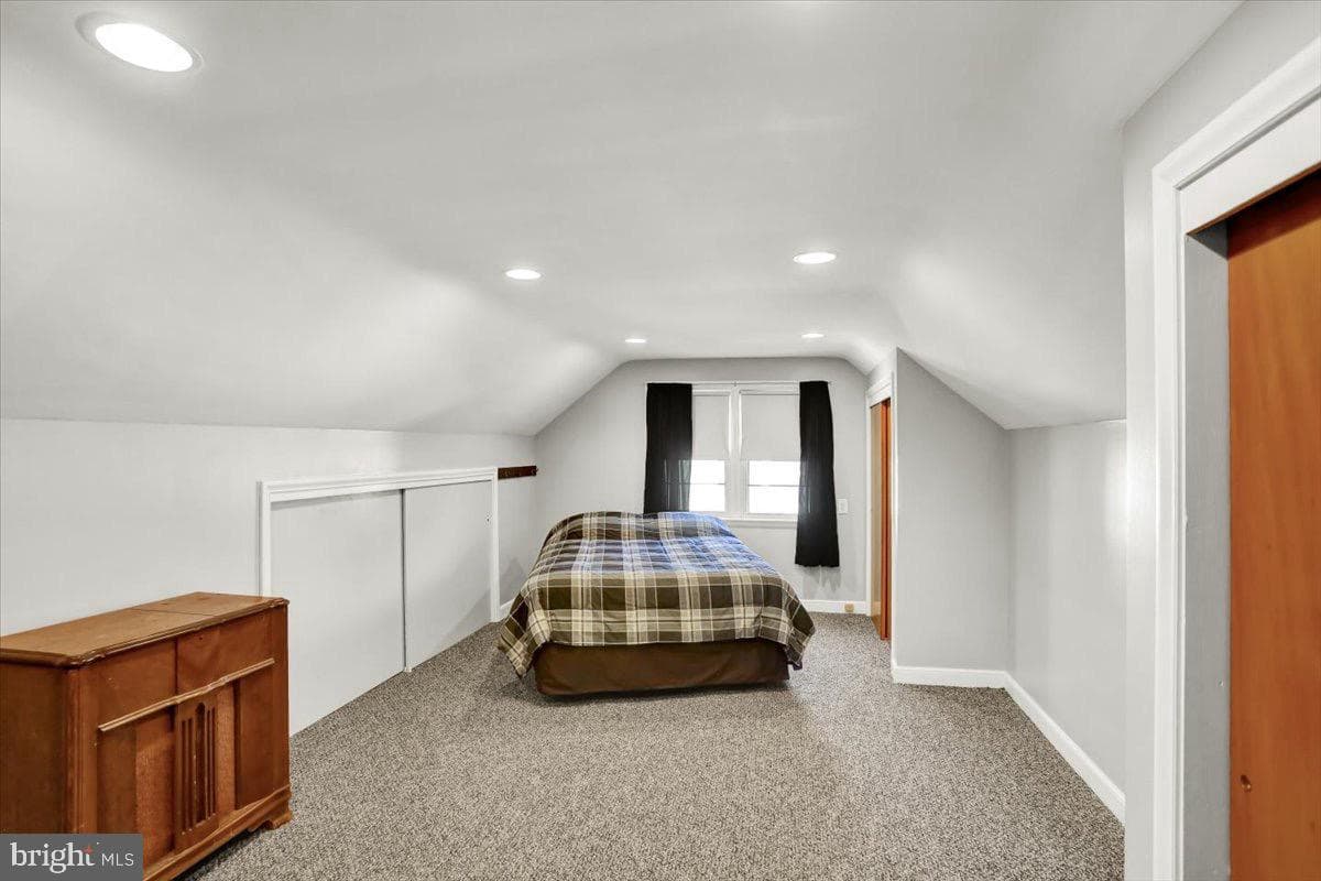 805 Jerome Place photo 25