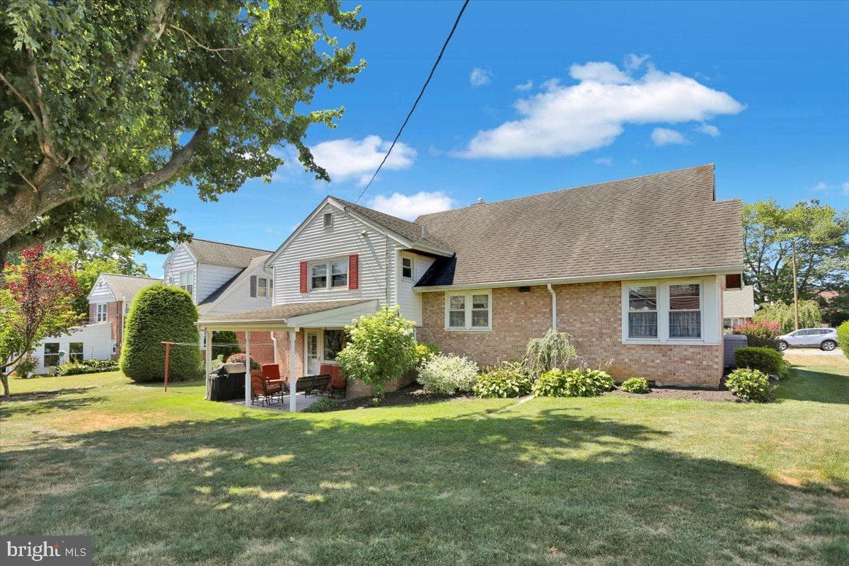 805 Jerome Place photo 30