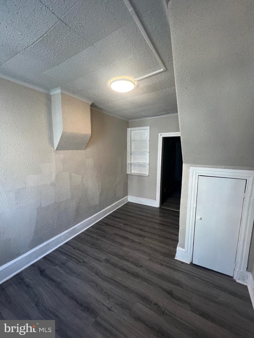 115 Moss Street photo 3