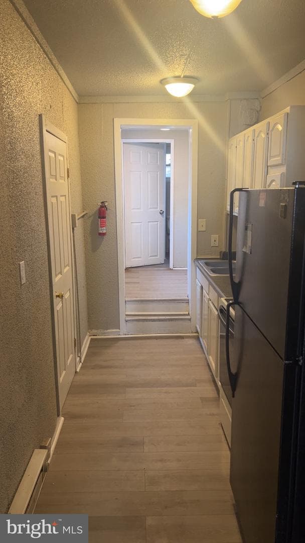 115 Moss Street photo 5