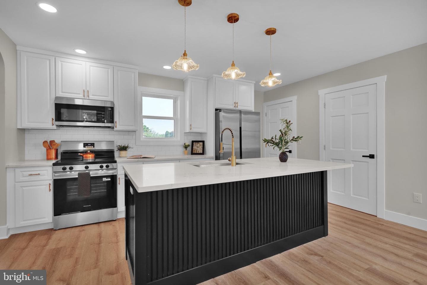 8448 Lancaster Avenue photo 16