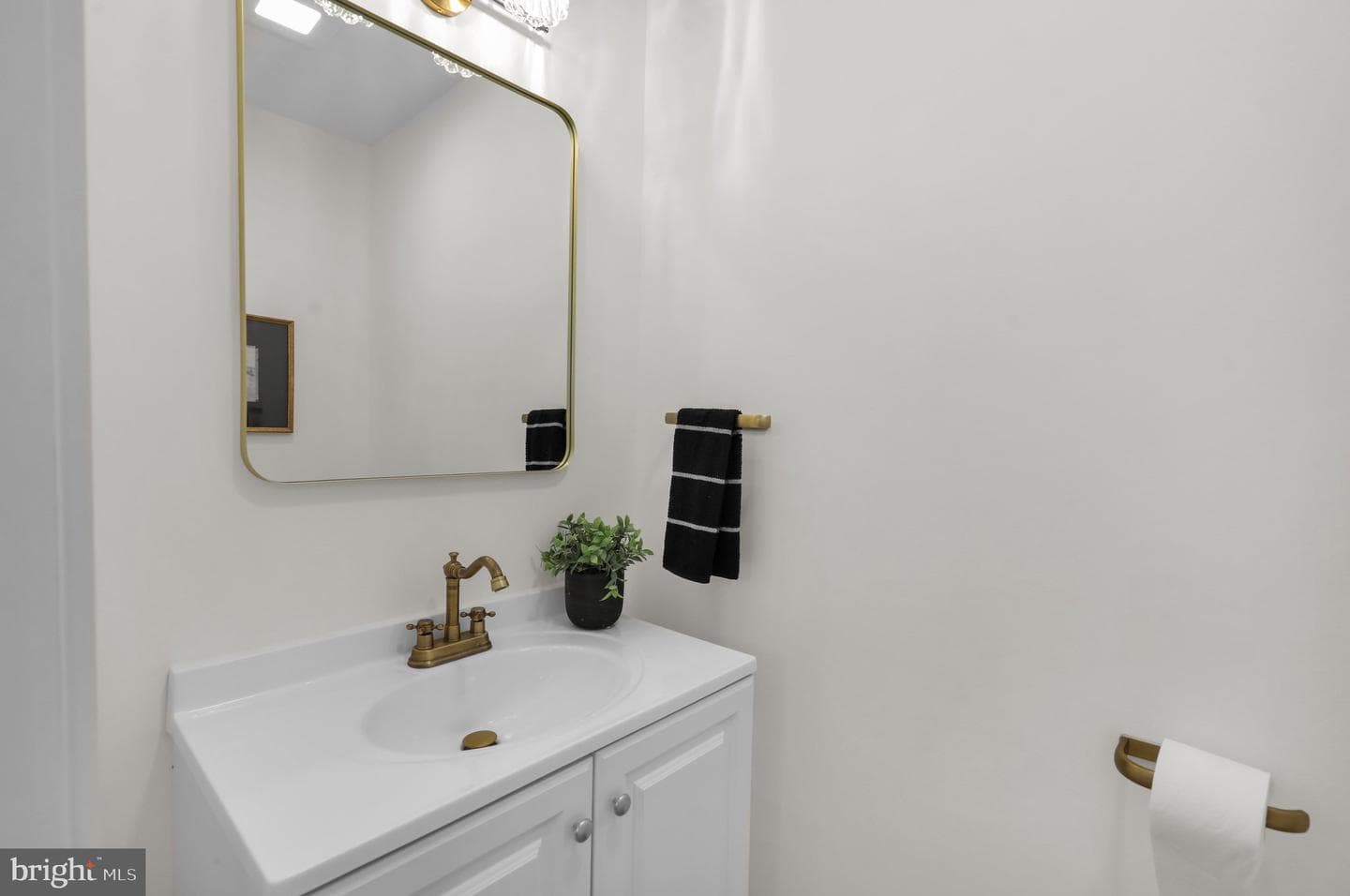 8448 Lancaster Avenue photo 19