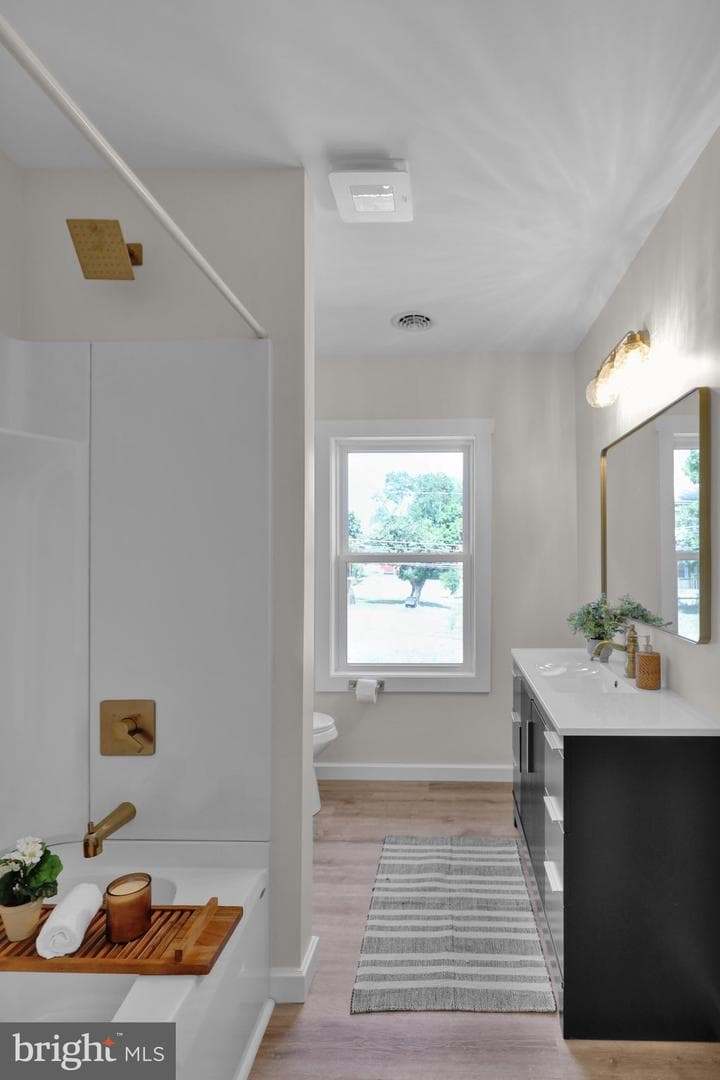 8448 Lancaster Avenue photo 32