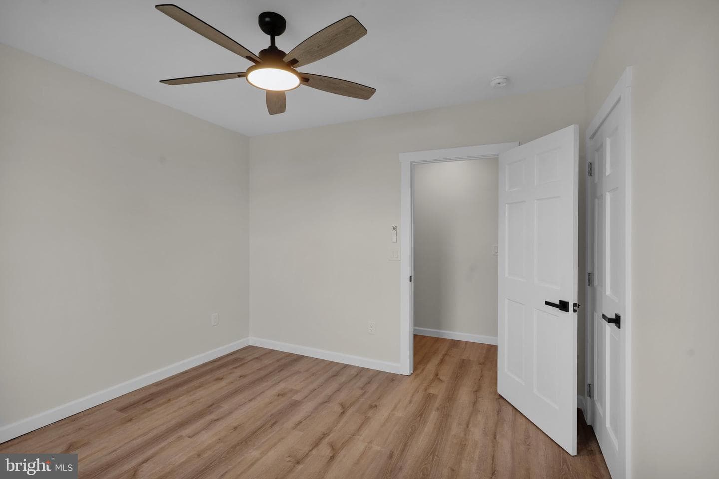 8448 Lancaster Avenue photo 41