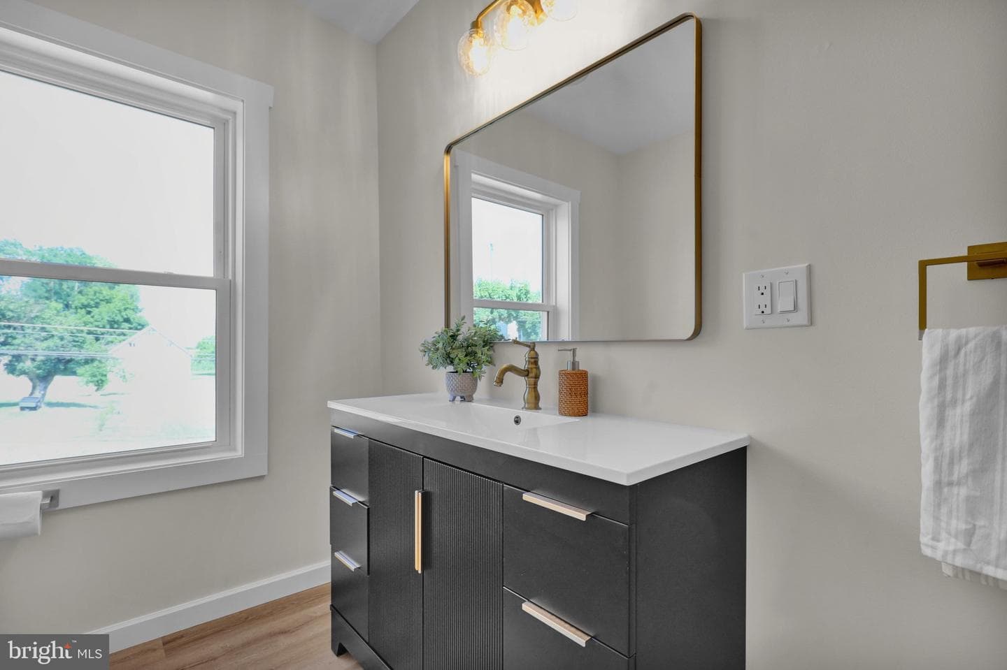 8448 Lancaster Avenue photo 42
