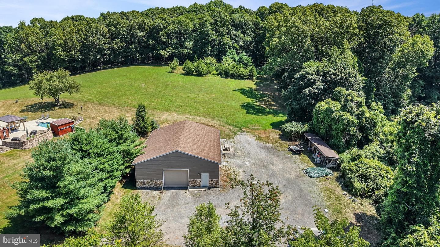 130 Clearfield Lane photo 11