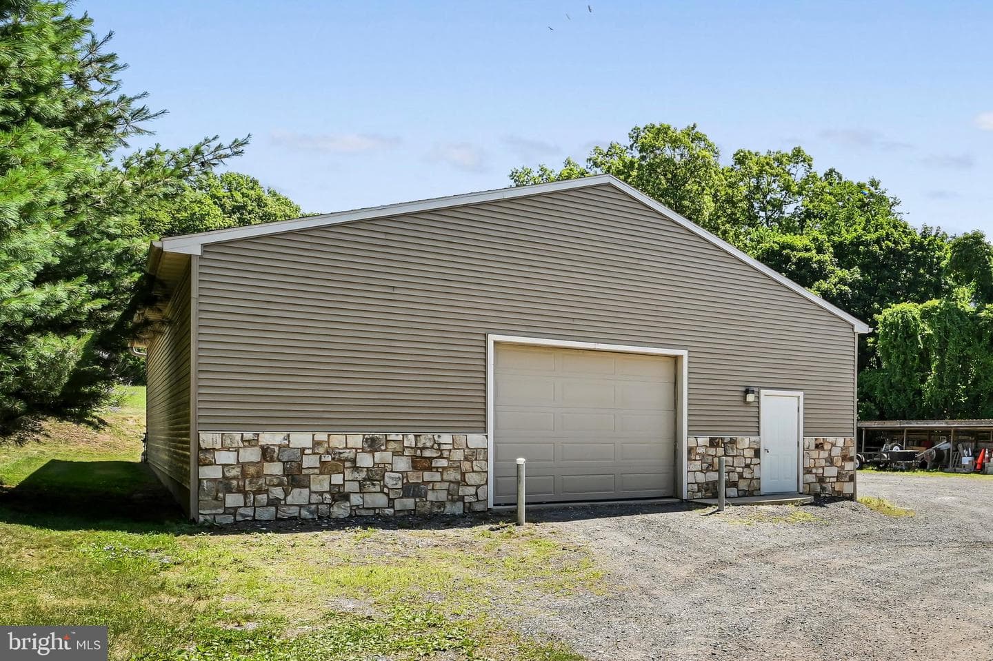 130 Clearfield Lane photo 23