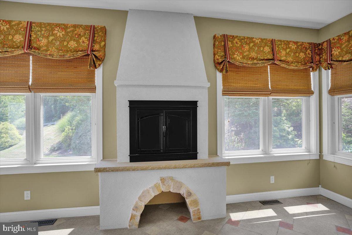209 Pembroke Drive photo 21