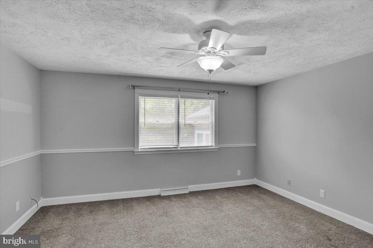 209 Pembroke Drive photo 24