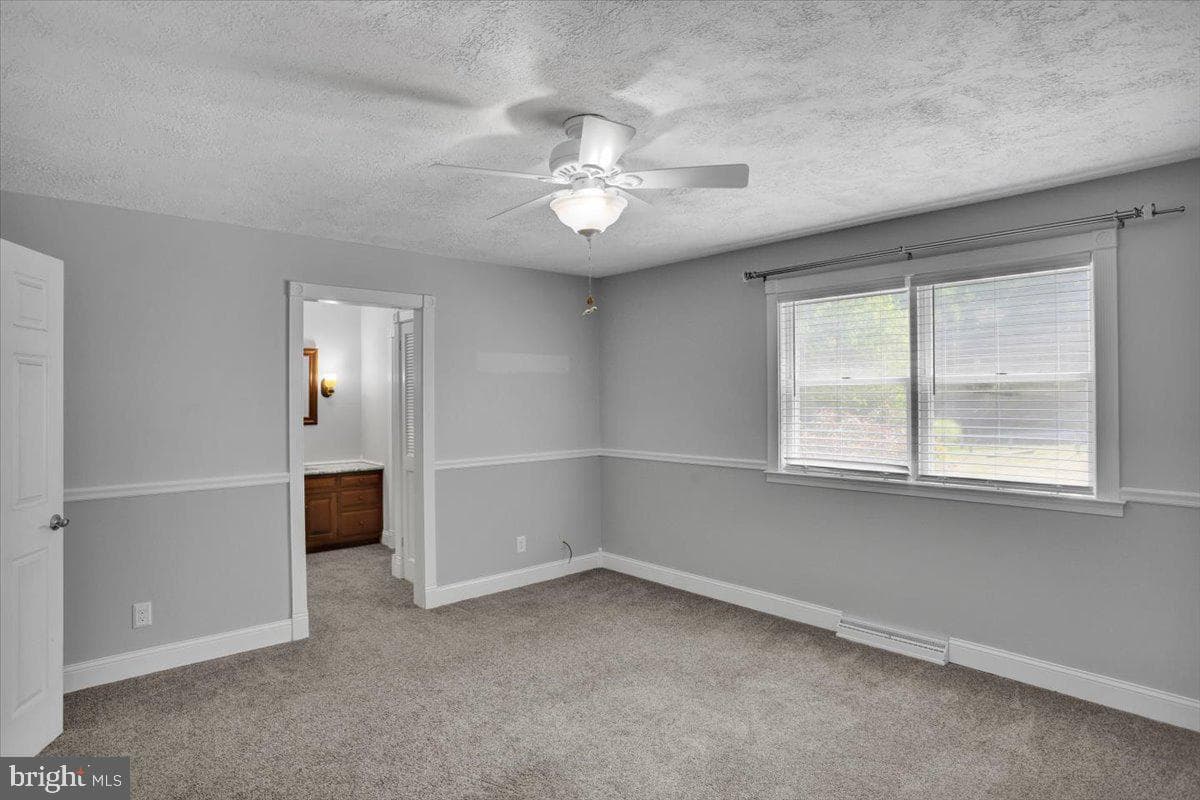 209 Pembroke Drive photo 25