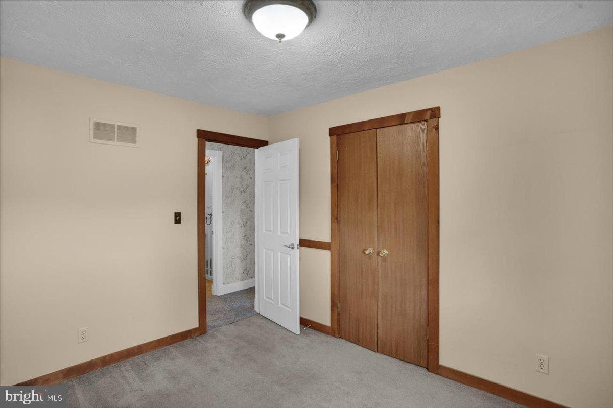 209 Pembroke Drive photo 34