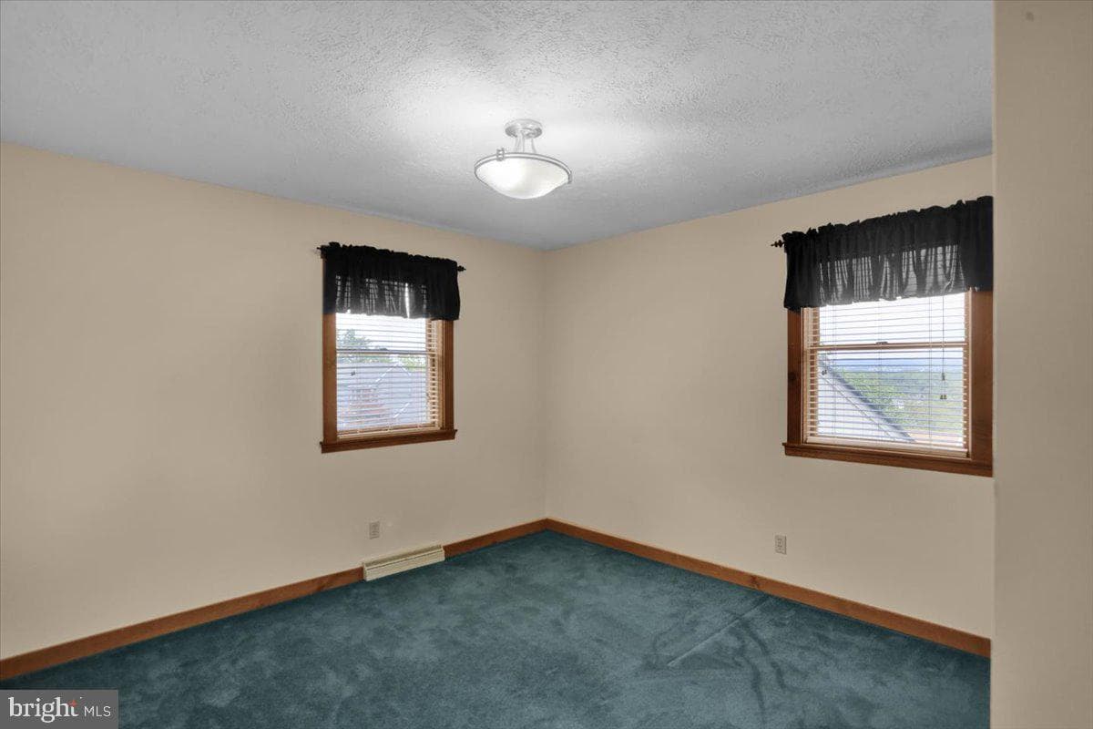 209 Pembroke Drive photo 35