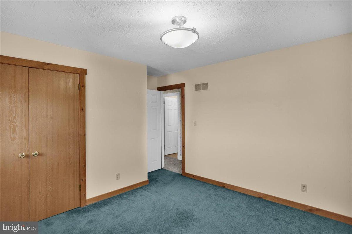 209 Pembroke Drive photo 36