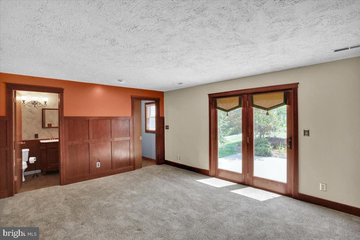 209 Pembroke Drive photo 39