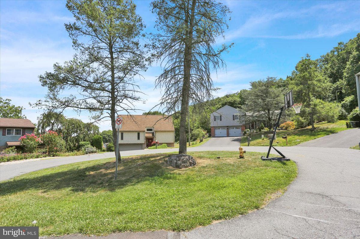 209 Pembroke Drive photo 60