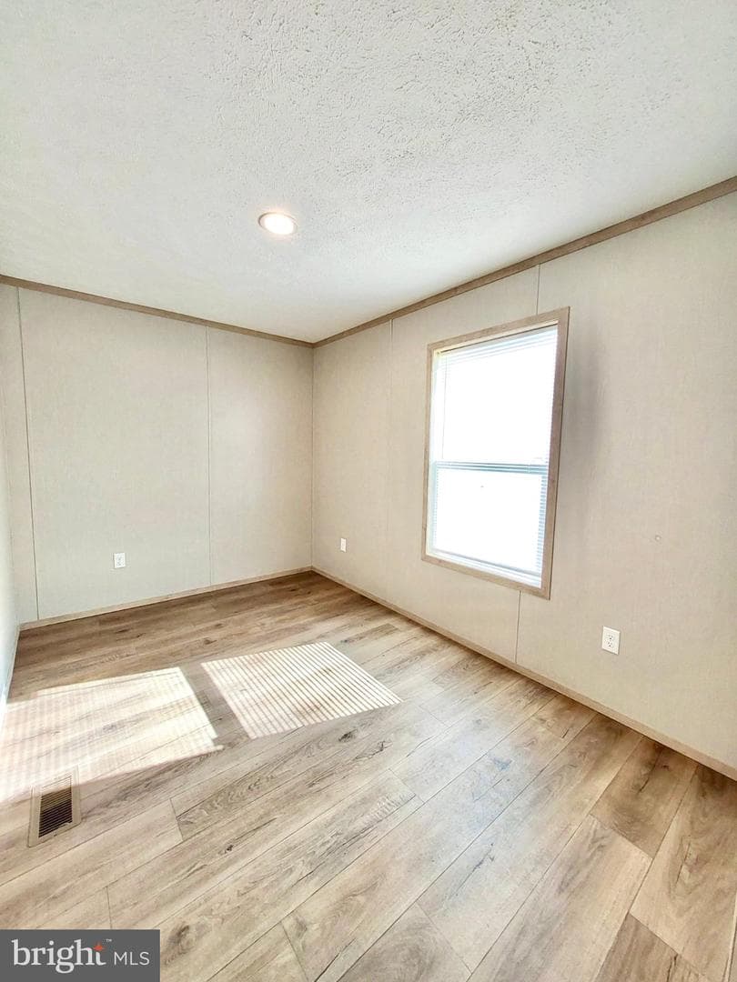 11 Woodland Lane photo 14