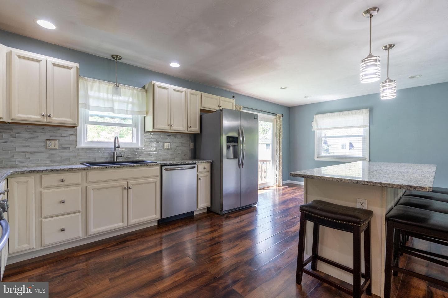 3305 Baker Court photo 6