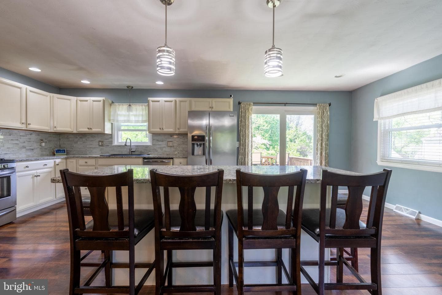 3305 Baker Court photo 8