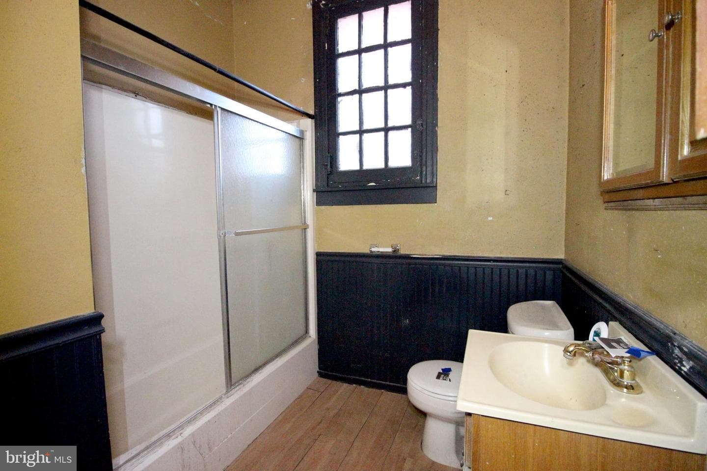 306 W 15th Street photo 15