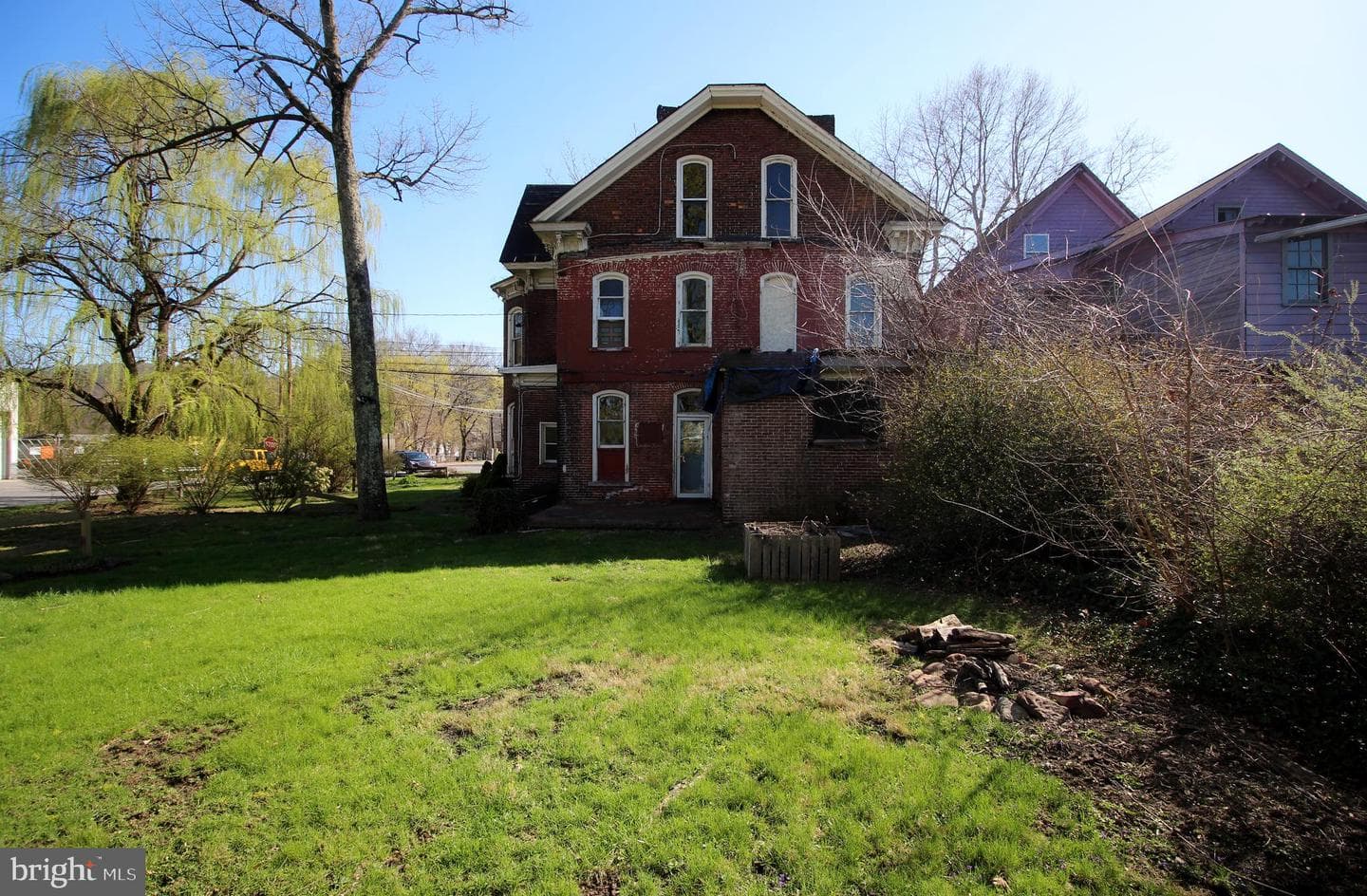 306 W 15th Street photo 4