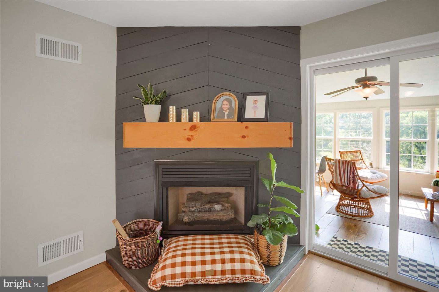 124 Clover Circle photo 6